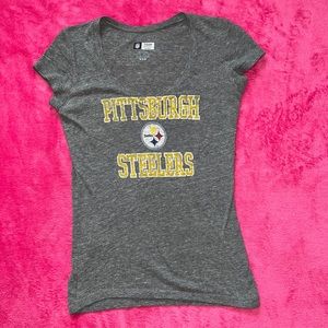 Womens Steelers V-neck Tee